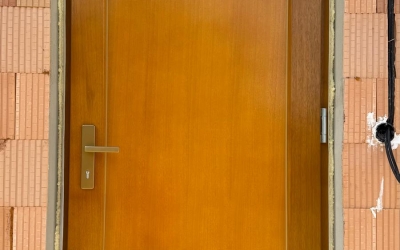 Dveře meranti s podkladním Purenitem